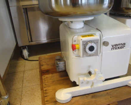 Armkneder DIOSNA 35 kg deeg (tweedehands, gereviseerd)