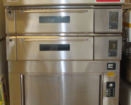 SALVA MODULAR patisserie oven 2x2 pl 40/60 op rijskast - vorig model