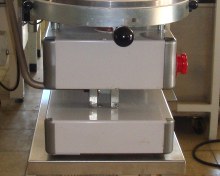 MACHINE A PIZZA ,façonneuse, type Sprizza SPZ40 NOUVEAU